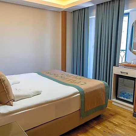 Avci Palace Hotel 4*